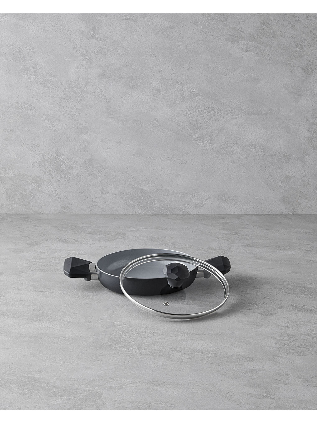 Prego CeraWell Kapaklı Sahan 20 cm Siyah-1