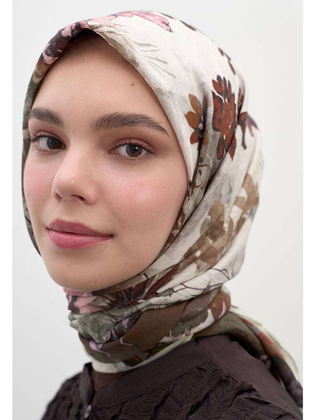 Dıtsy Leaves Desen Pamuklu Viskon Eşarp Bej-3