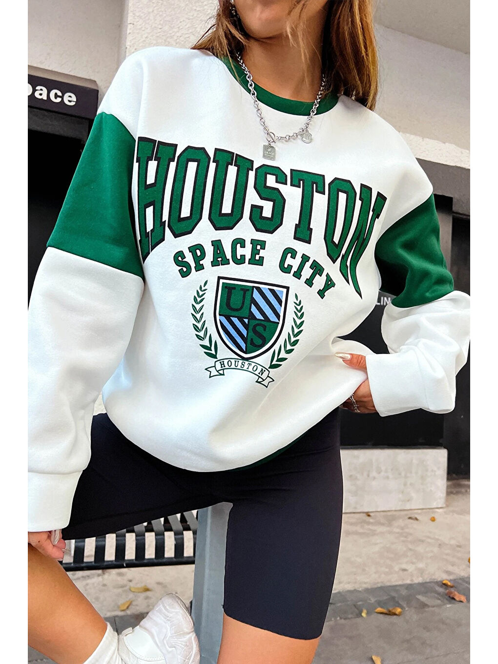 uyguntarz Beyaz Houston Baskılı Kol Detaylı Oversize Sweatshirt