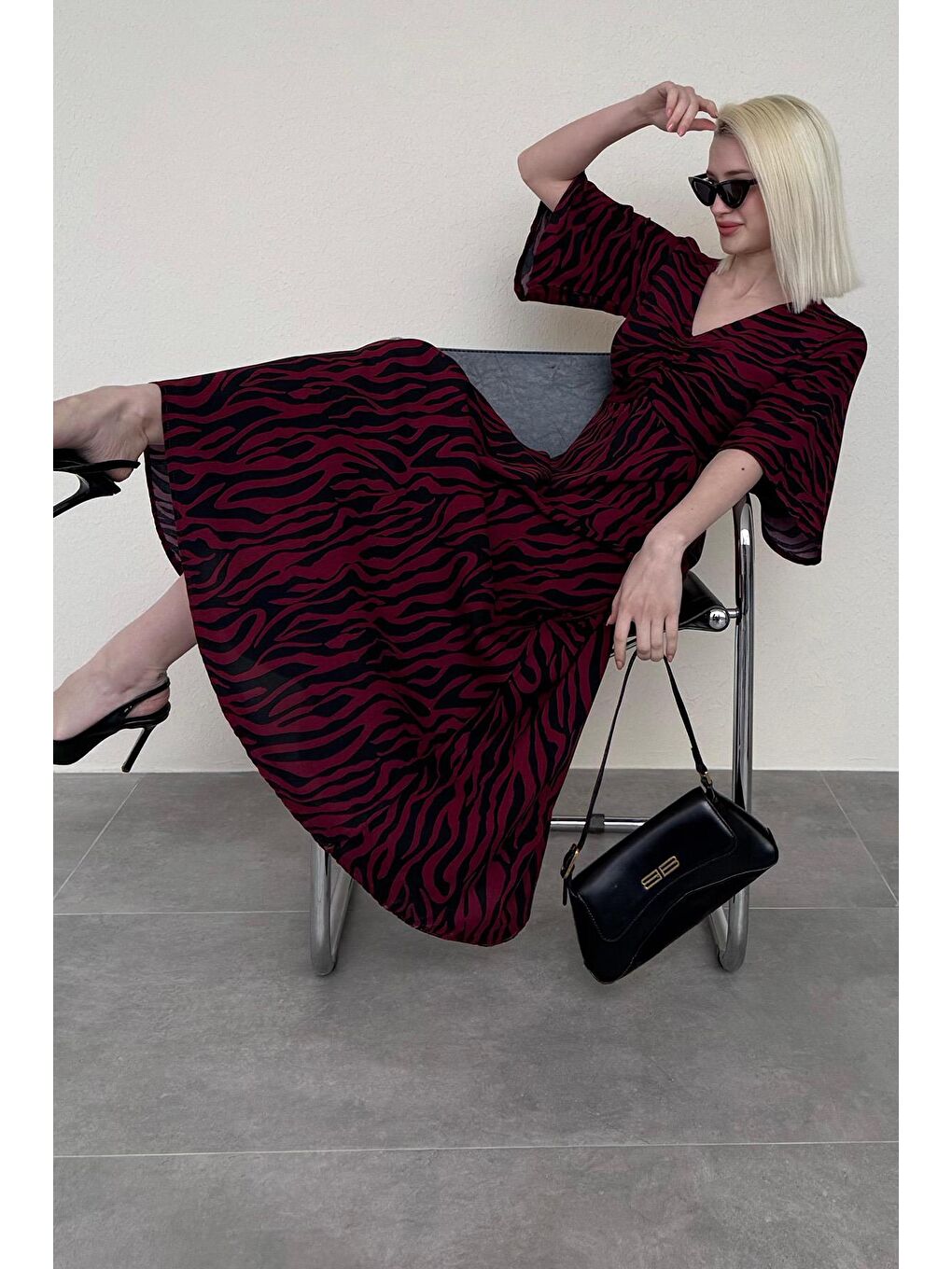 Bordo Zebra Desenli V Yaka Yarım Kollu Elbise Mg2394-2
