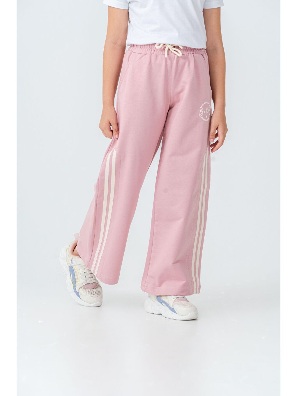 Pembe Yanlar Grogren Şeritli Bol Paça Önü Baskılı Kız Çocuk Eşofman Altı-1