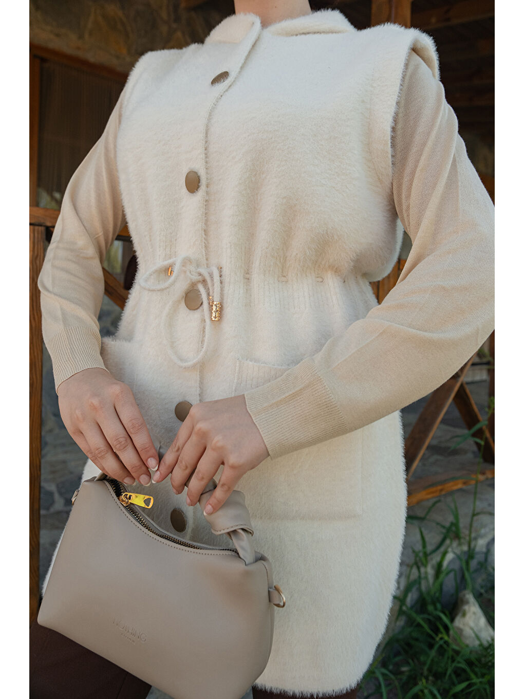 Kadın Bel Bağlamalı Triko Yelek Bej-4