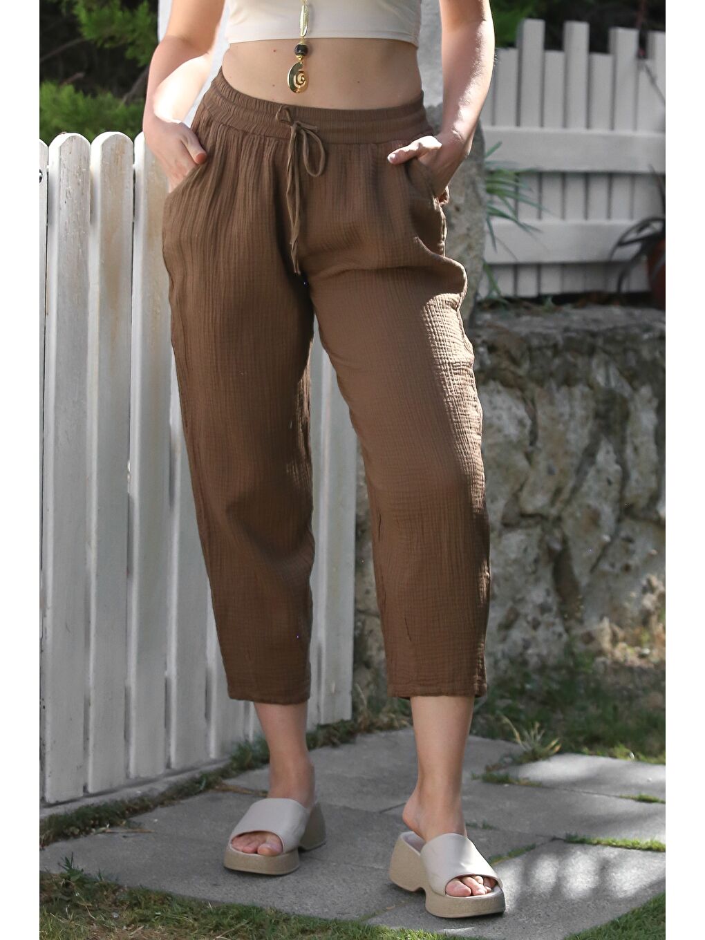 Organik Pamuk Kahverengi Cepli Lastikli Ve Bağlamalı Bel Şalvar Müslin Dokuma Pantolon 100 65