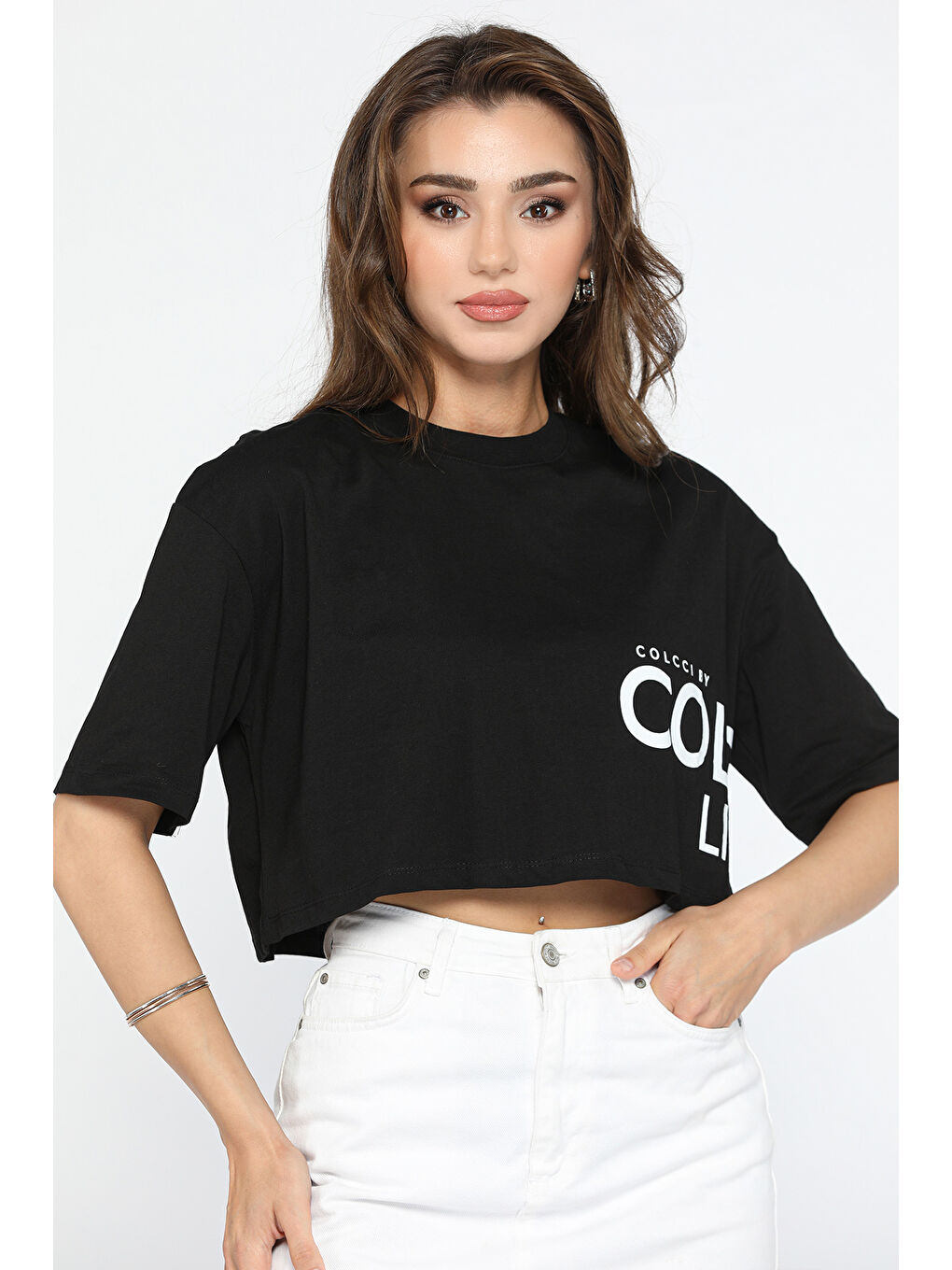 Siyah Baskılı Bisiklet Yaka Kadın Tişört-2