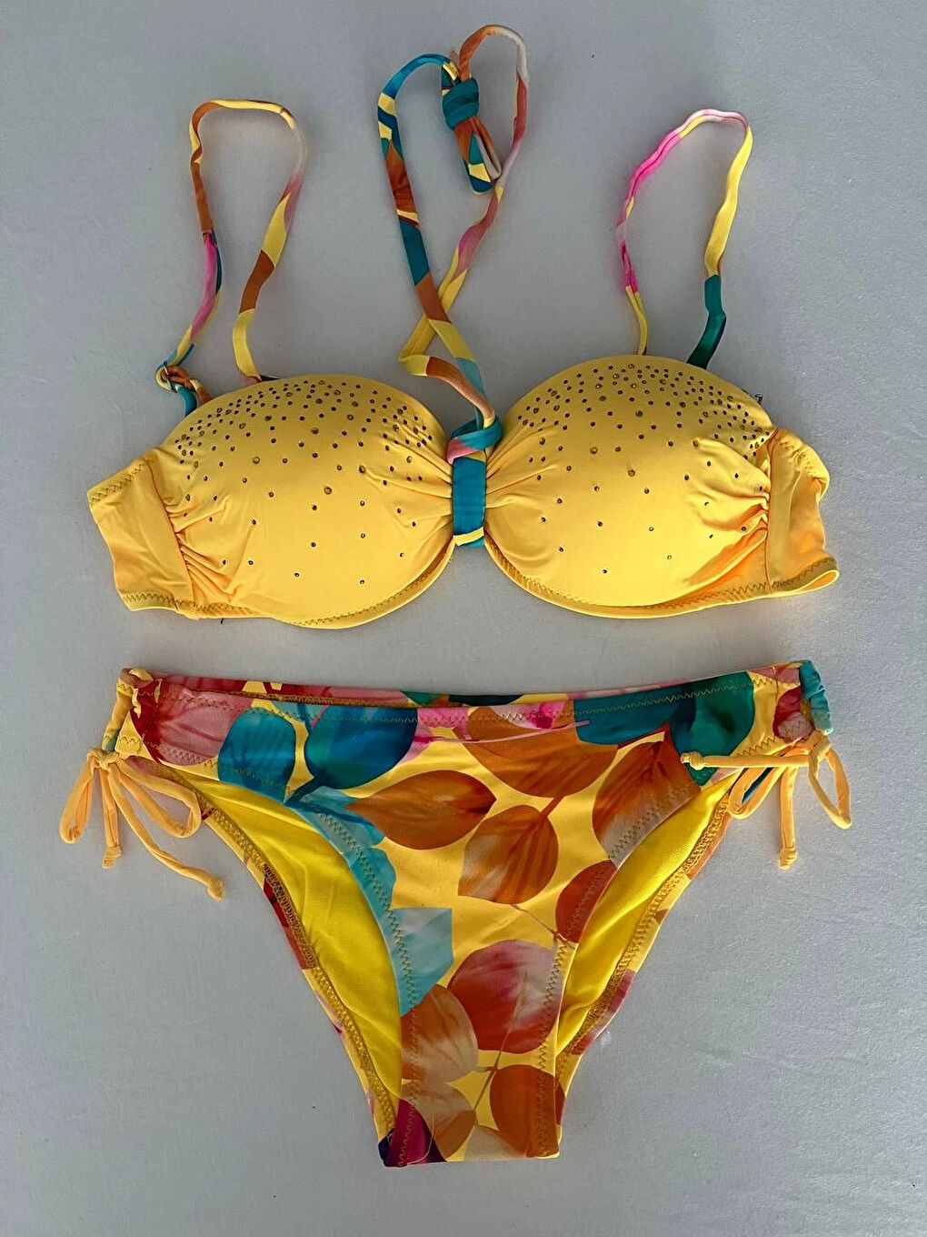 Kadın Sarı Taş İşlemeli Astarlı Bikini Takım HZL25S-LC207-3