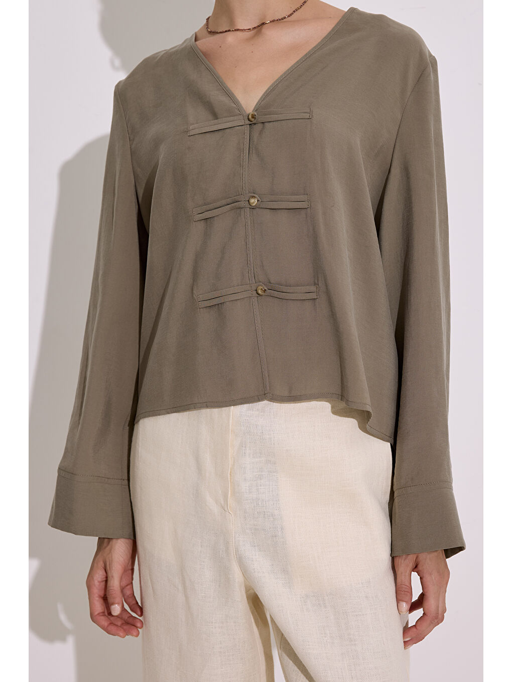 Modal Geniş Kollu Bluz Haki-1