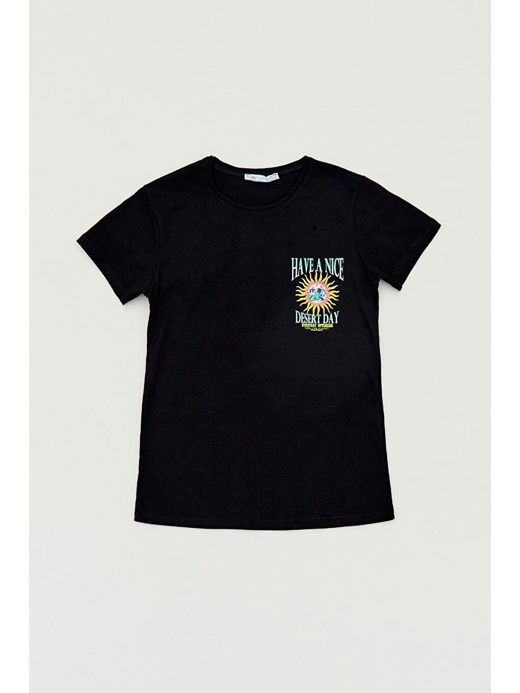 Siyah Önü Ve Arkası Baskılı Kız Çocuk Tişört