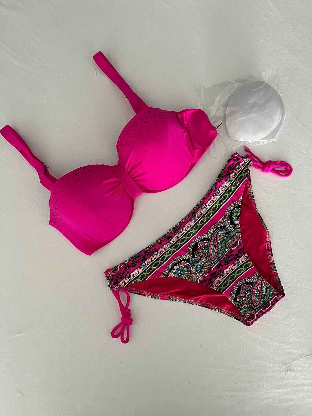 Kadın Fuşya Taş İşlemeli Desenli 3 Parça Bikini Takım HZL25S-LC3326-1