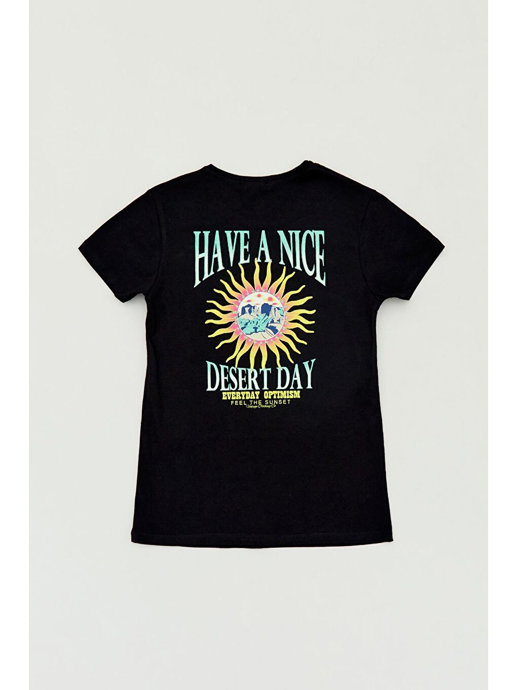 Siyah Önü Ve Arkası Baskılı Kız Çocuk Tişört-1