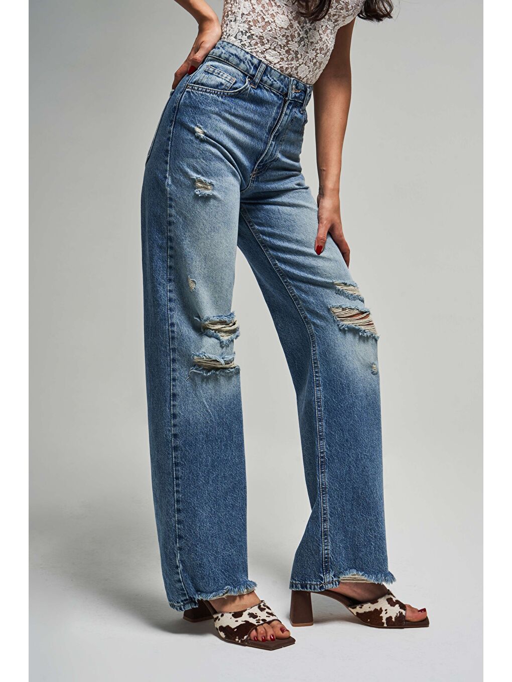Mavi Kadın Jean Rengi 12s5 84 Straight Fit Yüksek Bel Yırtık Detaylı  100 Pamuk İç Boy 80cm Denim Jean-3