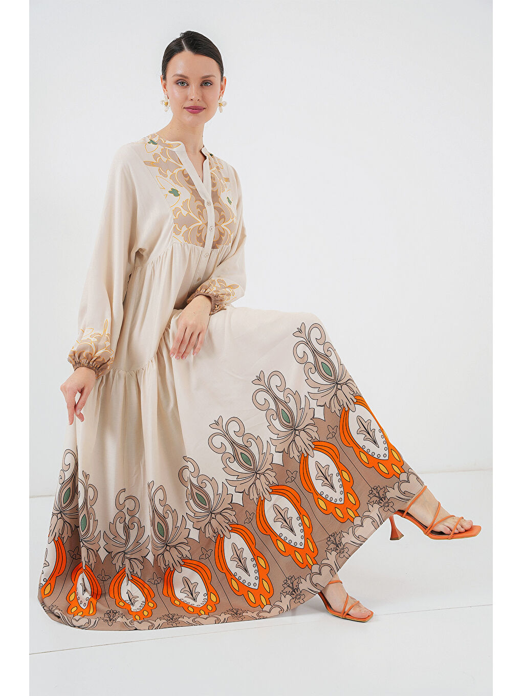 2423 Otantik Desenli Tesettür Elbise - T. Ekru