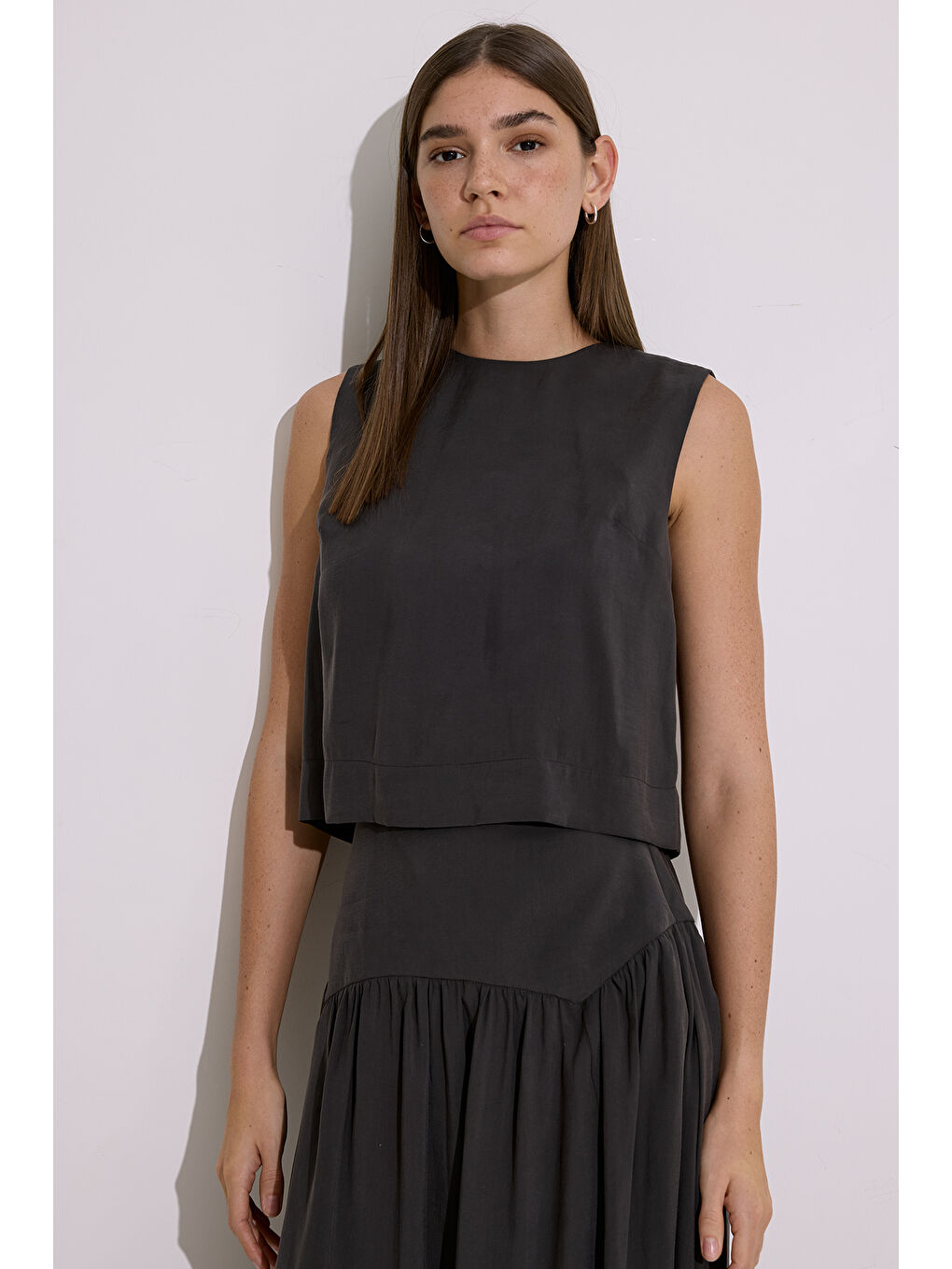 Modal Kolsuz Kısa Bluz Antrasit-3