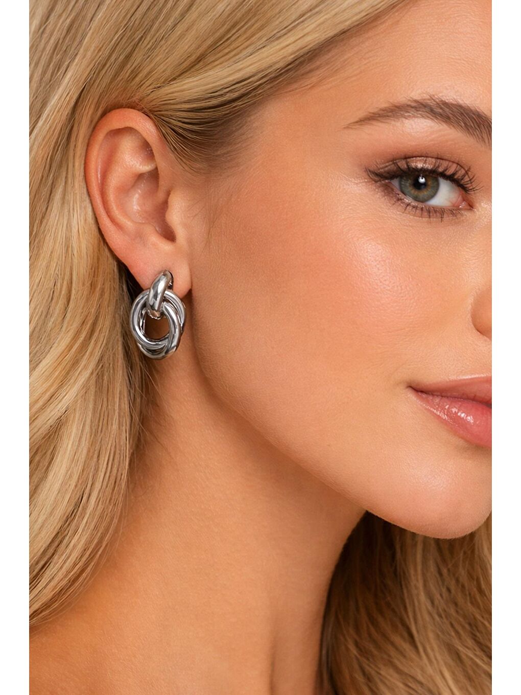 Gri Gümüş Renk Halka Detaylı Çelik Küpe-1