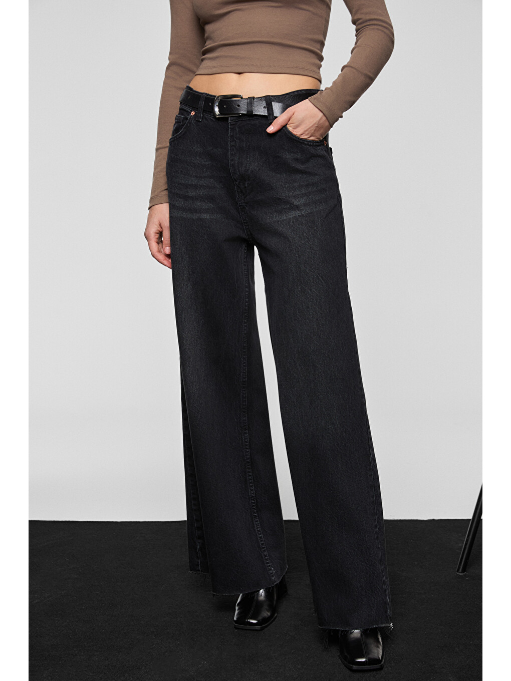 Pıedra Kadın %100 Pamuk Geniş Paça Paçası Dikişsiz Bitişli Denim Siyah Jeans-3