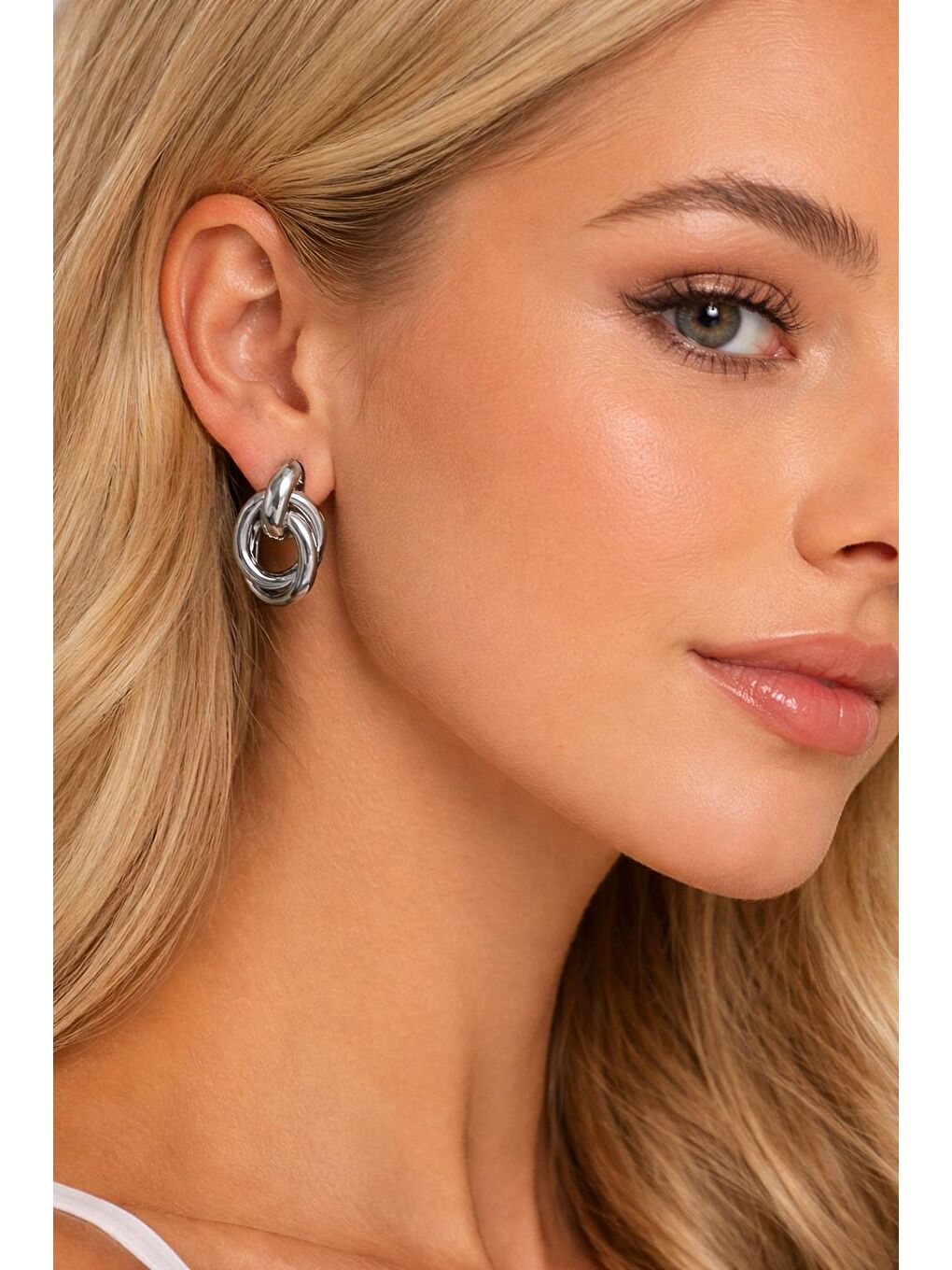 Gri Gümüş Renk Halka Detaylı Çelik Küpe-2