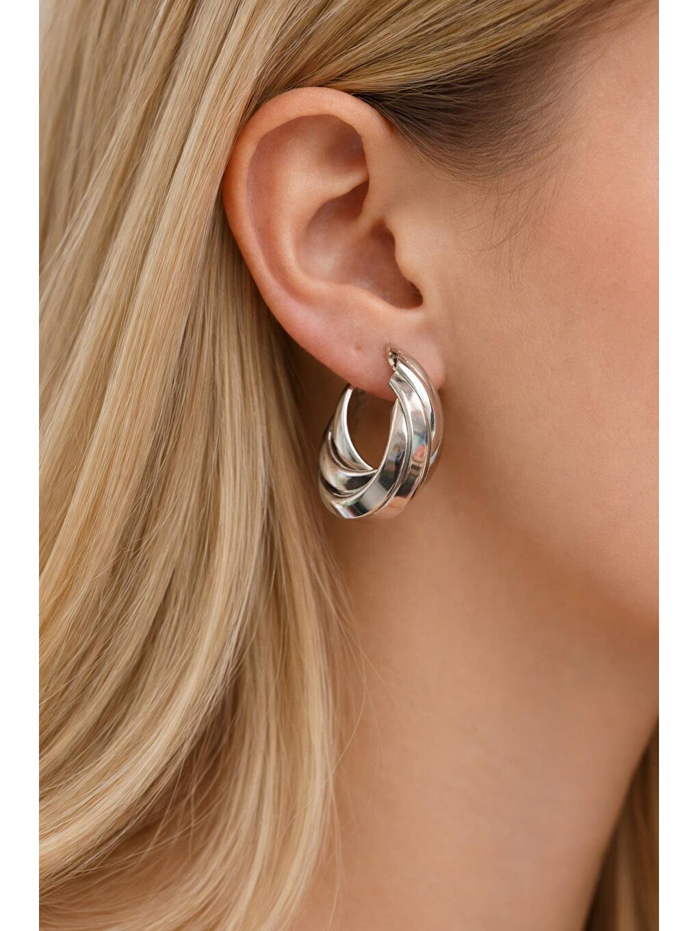 Gri Gümüş Renk Çelik Halka Küpe