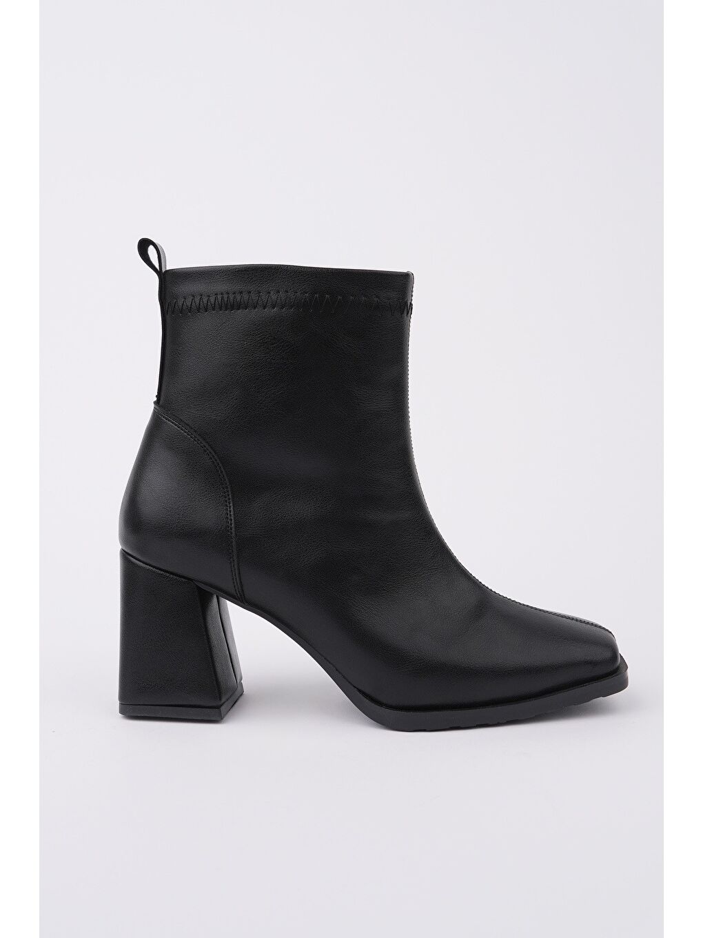 Siyah LUCİE Küt Burun Kalın Topuklu Fermuarlı Kadın Bot