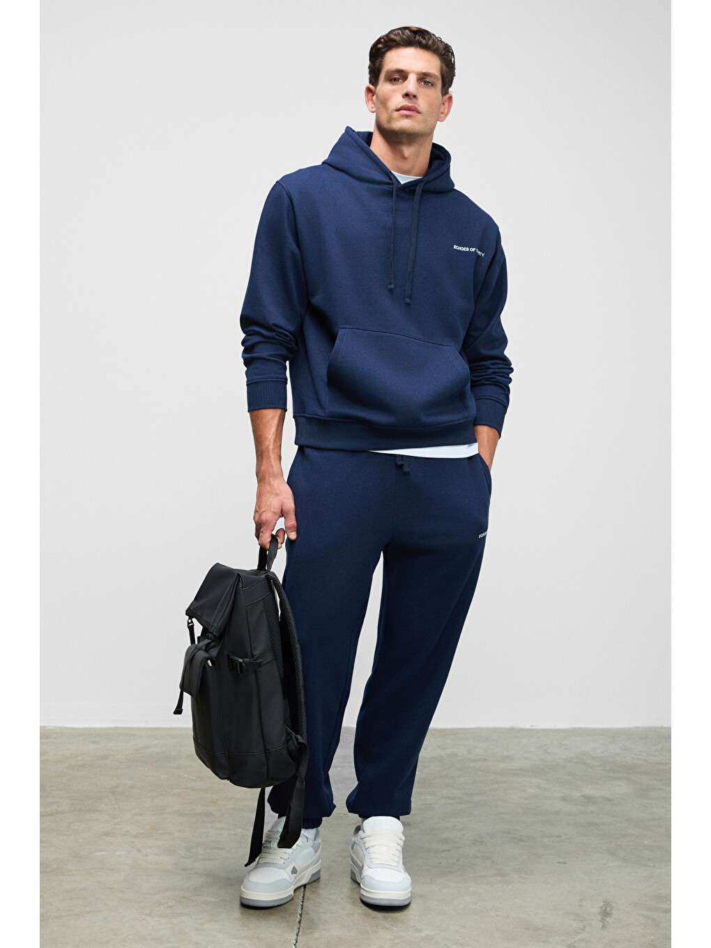 Scarn Erkek Pamuklu İçi Polarlı Nakışlı Kapüşonlu Relaxed Koyu Lacivert Sweatshirt-2