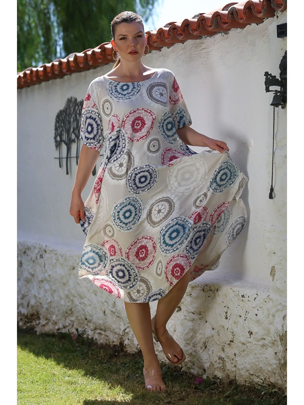 İtalyan Bej Kısa Kol Allover Baskılı Casual Oversize Dokuma Elbise 120 60-2
