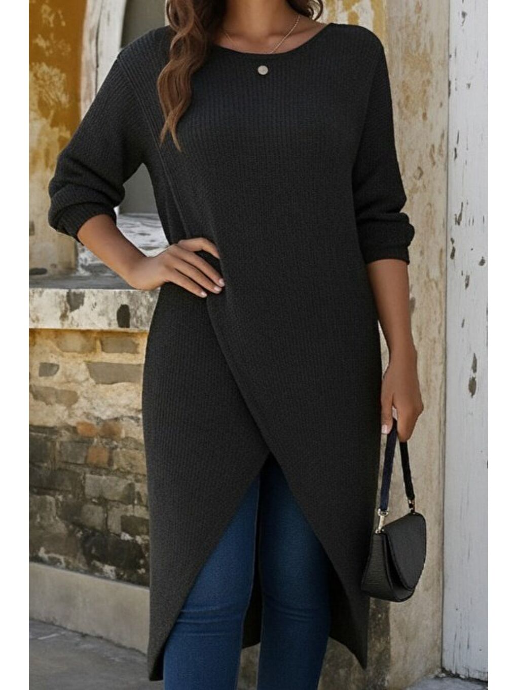 Siyah Kadın Uzun Kollu Bisiklet Yakalı önden çapraz Kesim Detaylı Midi Triko Elbise-1