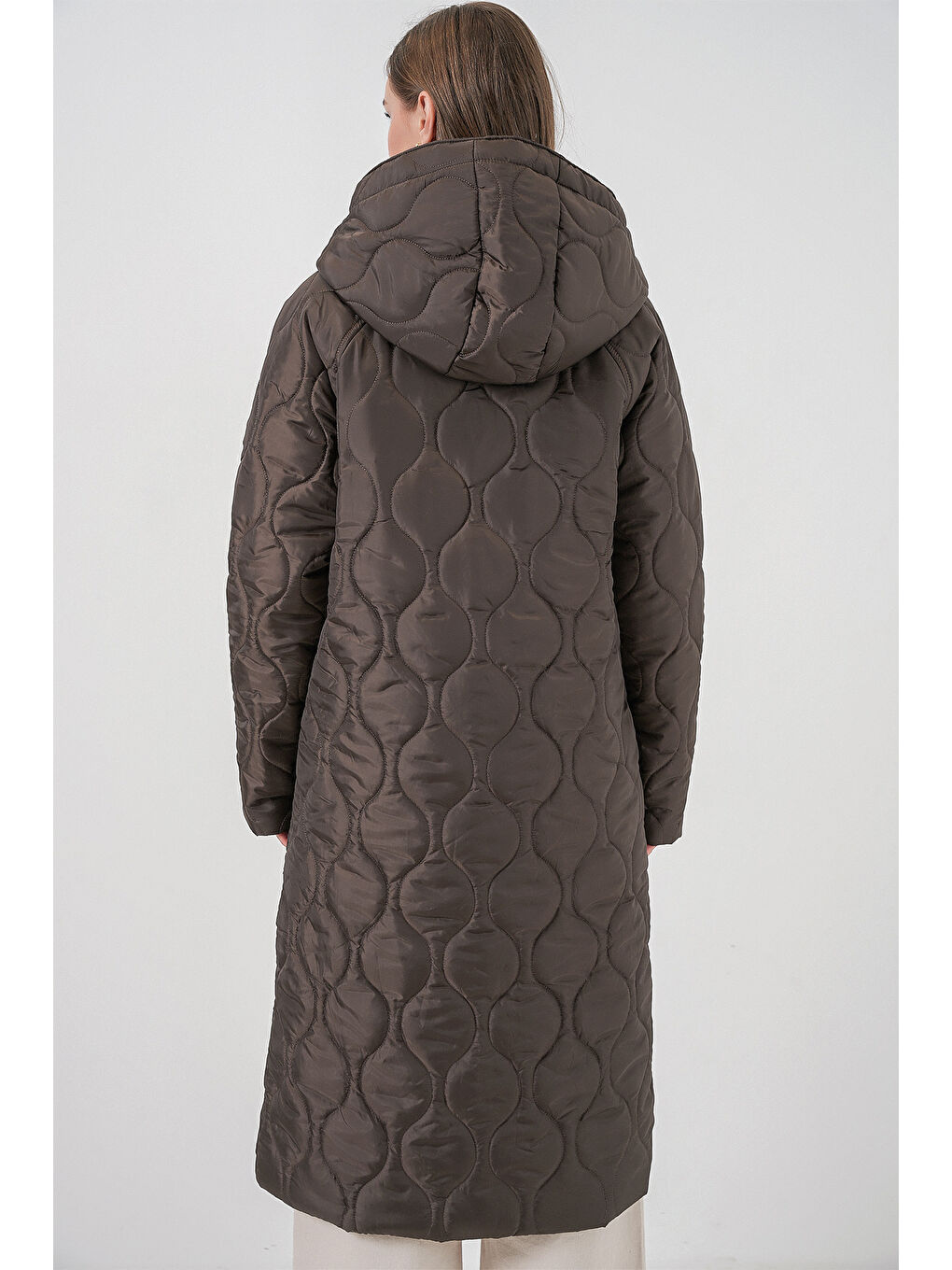 5177 Kapüşonlu Uzun Kapitone Mont - Kahverengi-5