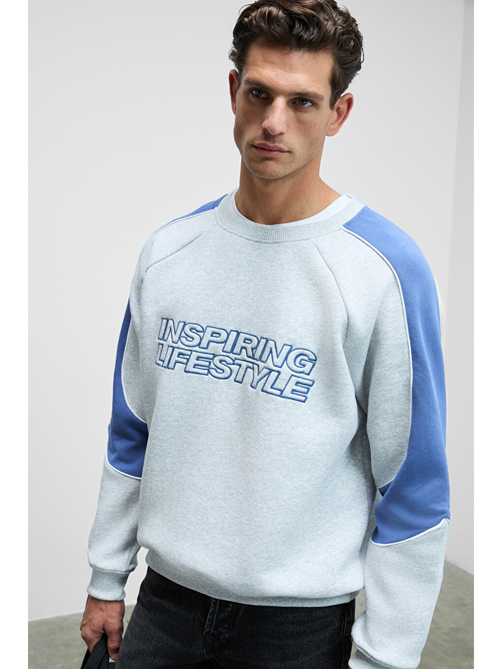 Hercules Erkek Bisiklet Yaka Önü Nakışlı Kolları Biyeli Gri Melanj Sweatshirt-1