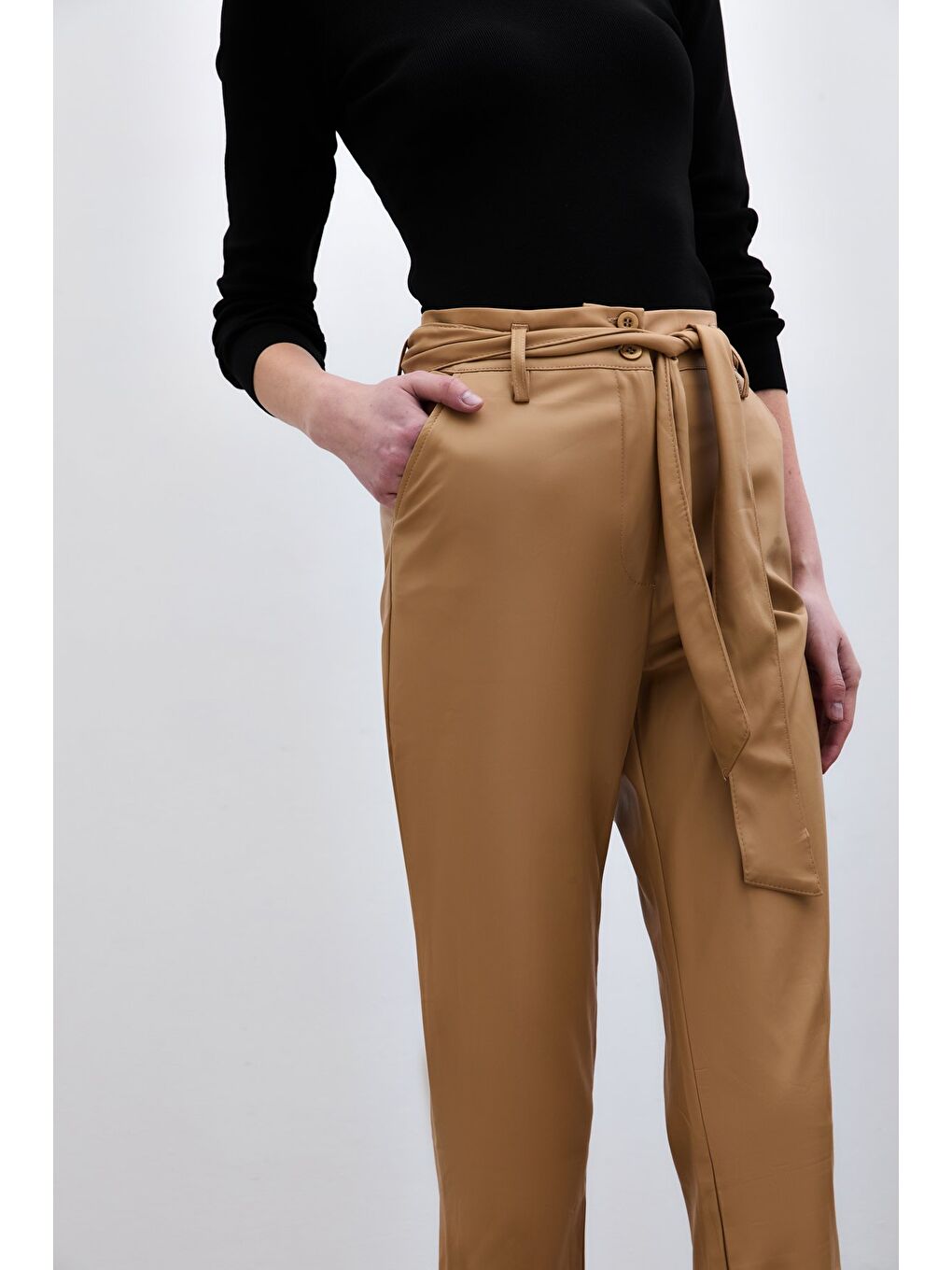 Kuşaklı Deri Pantolon - Bej-2
