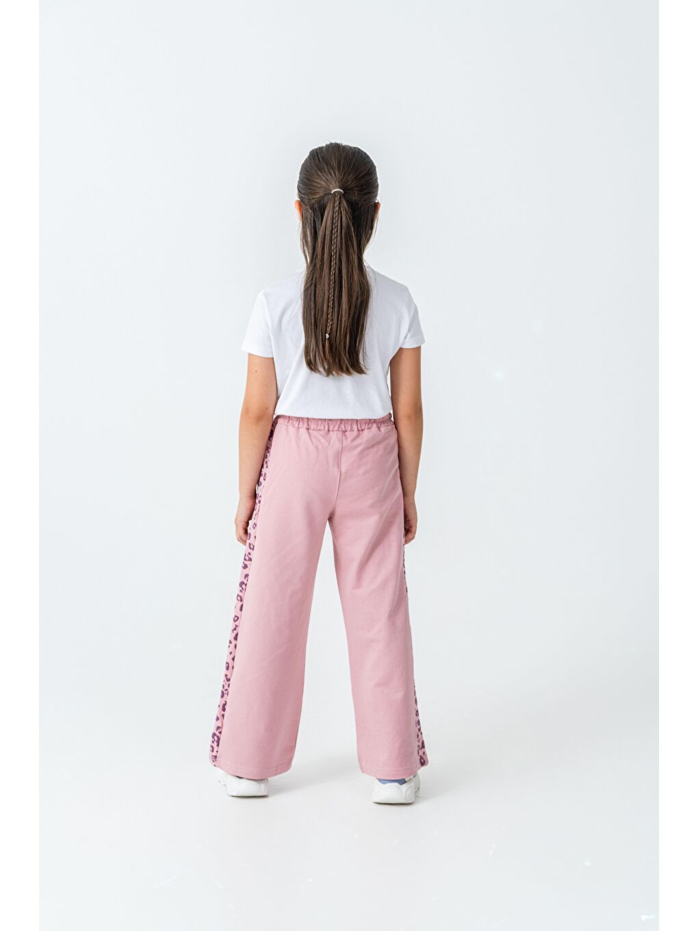 Pembe Yan İki Parça Boydan Baskılı Kız Çocuk Eşofman Altı-1