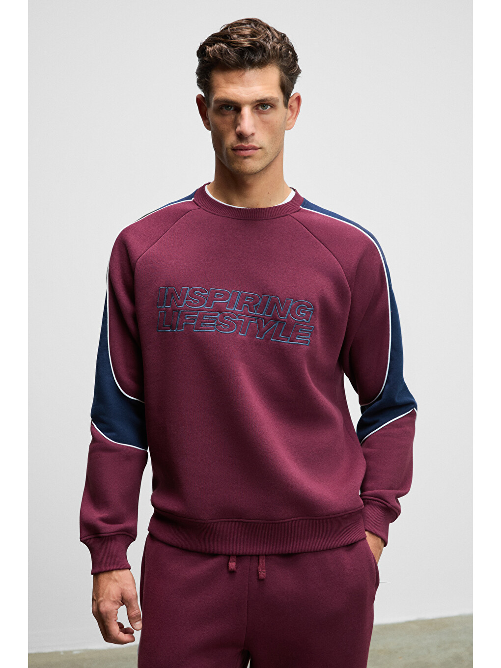 Hercules Erkek Bisiklet Yaka Önü Nakışlı Kolları Biyeli Bordo Sweatshirt-3