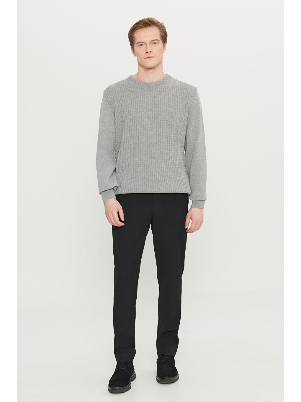 Erkek Gri Melanj Pamuklu Standart Fit Normal Kesim Bisiklet Yaka Jakarlı Triko Kazak-1