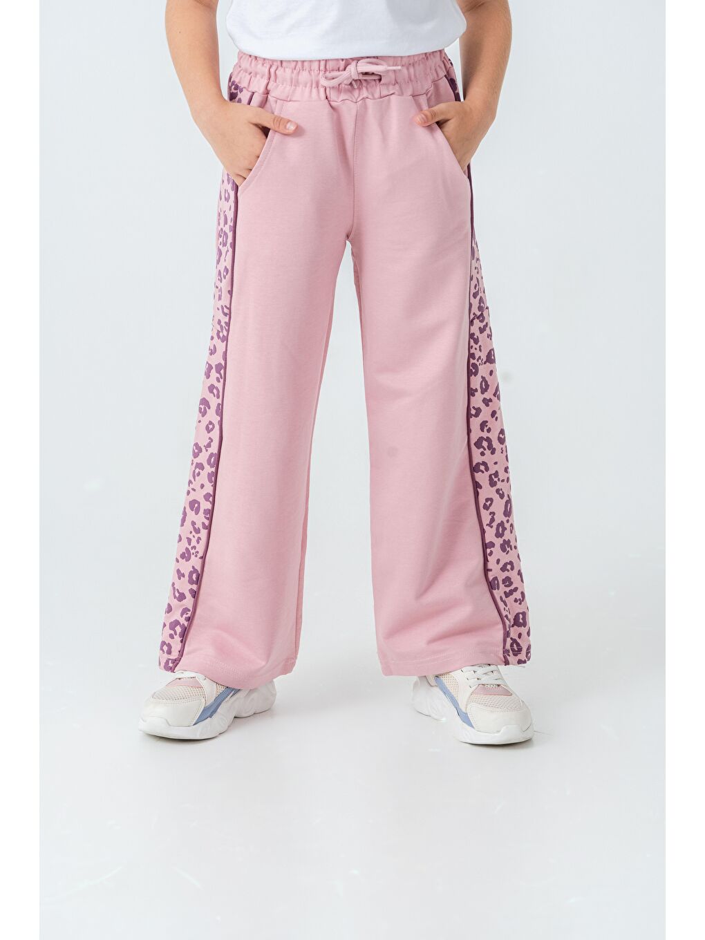 Pembe Yan İki Parça Boydan Baskılı Kız Çocuk Eşofman Altı-2