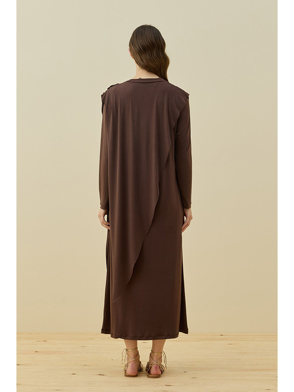 Çıkarılabilir Broş Detay Kuşaklı Doha Elbise 1654 Kahverengi-4