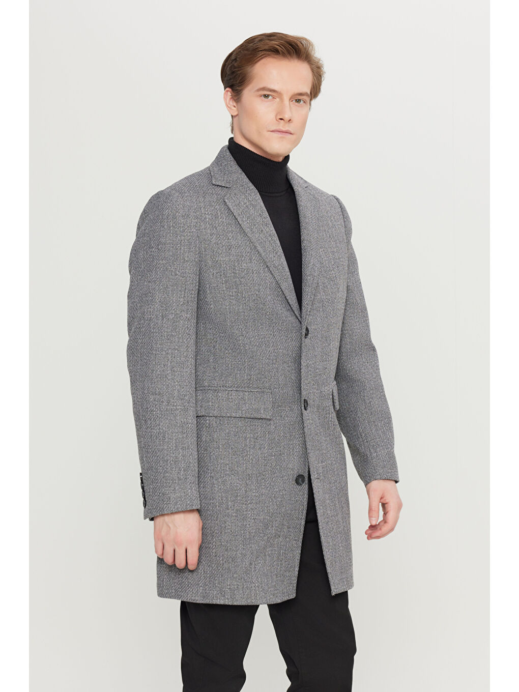 Erkek Antrasit Standart Fit Normal Kesim Mono Yaka Armürlü Kapak Cepli Palto-2