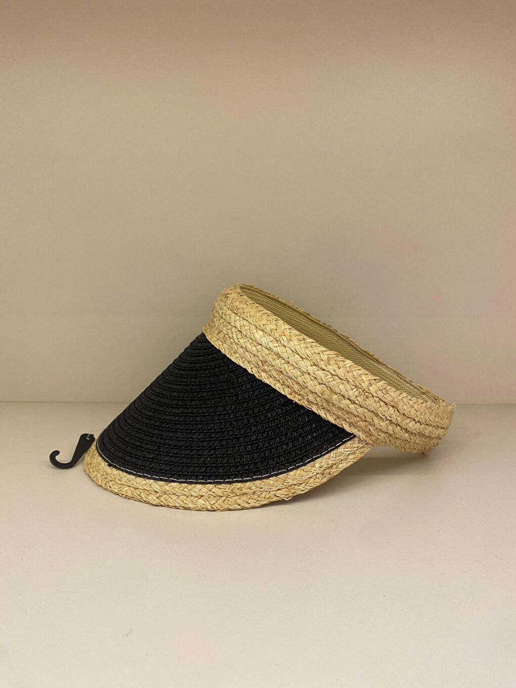 Siyah Hasır Vizör Şapka Güneş Koruyucu Özellikli Günlük Kullanıma İdeal HSR2105-1