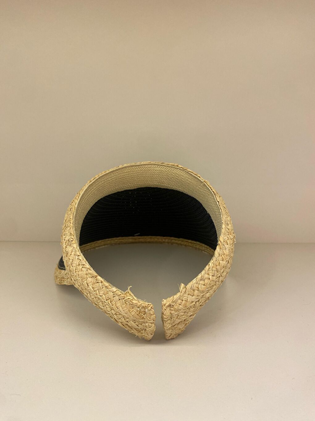 Siyah Hasır Vizör Şapka Güneş Koruyucu Özellikli Günlük Kullanıma İdeal HSR2105-2