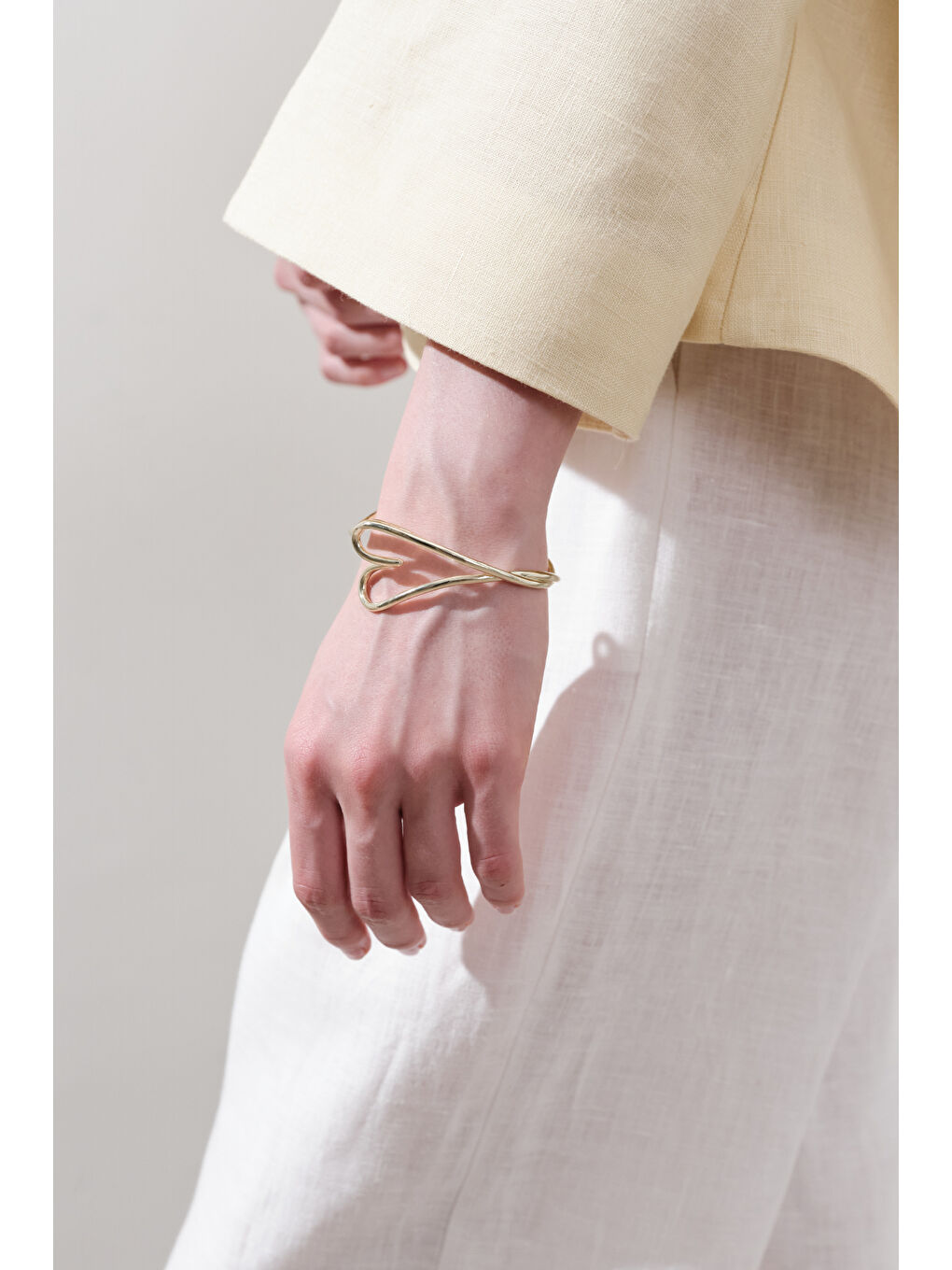 Sarı Kalp Detaylı Ayarlanabilir Bileklik Gold