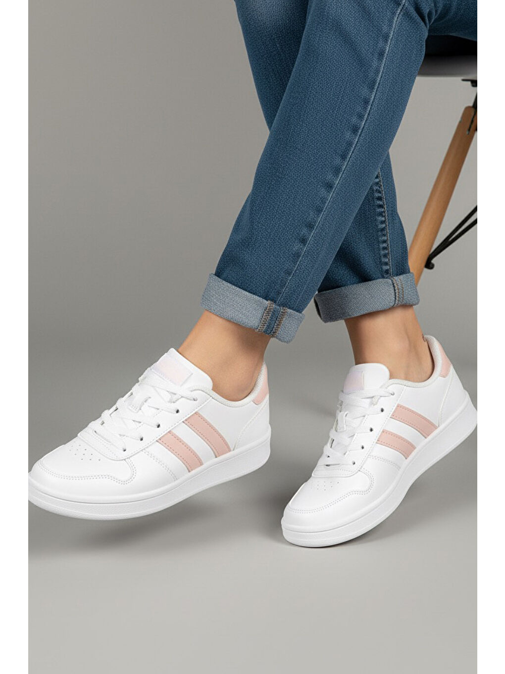 Kadın Beyaz Pudra Çizgili Suni Deri Spor Ayakkabı - 27888-BEYAZ-PUDRA-1