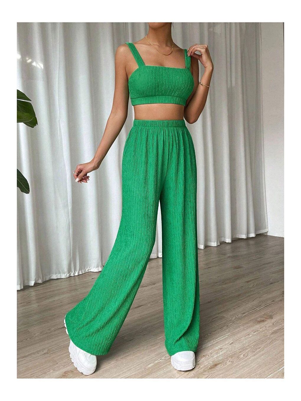 Trendseninle Yeşil Bürümcük Krinkıl Örme Crop Pantolon Takım