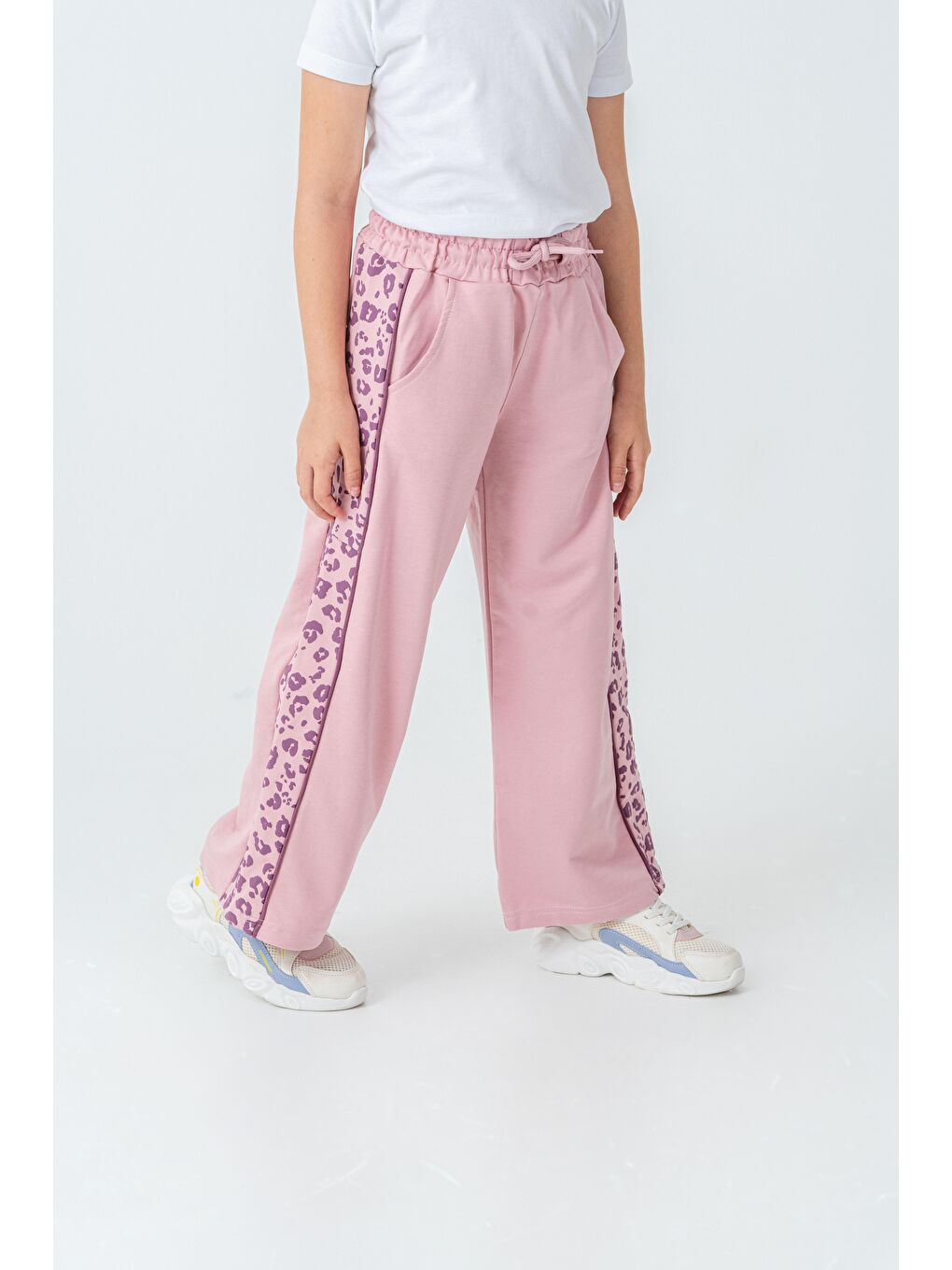 Pembe Yan İki Parça Boydan Baskılı Kız Çocuk Eşofman Altı-3