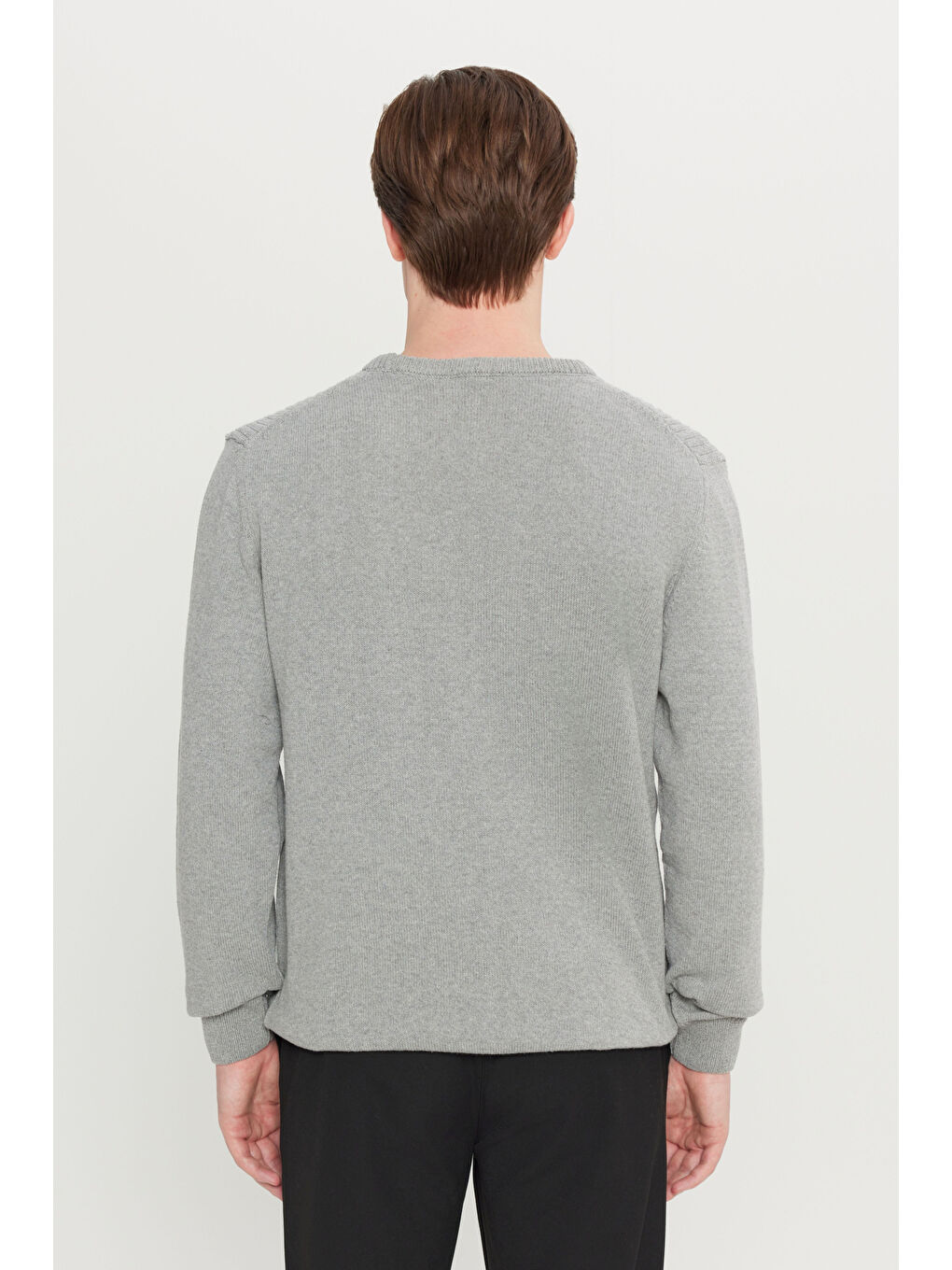 Erkek Gri Melanj Pamuklu Standart Fit Normal Kesim Bisiklet Yaka Jakarlı Triko Kazak-4