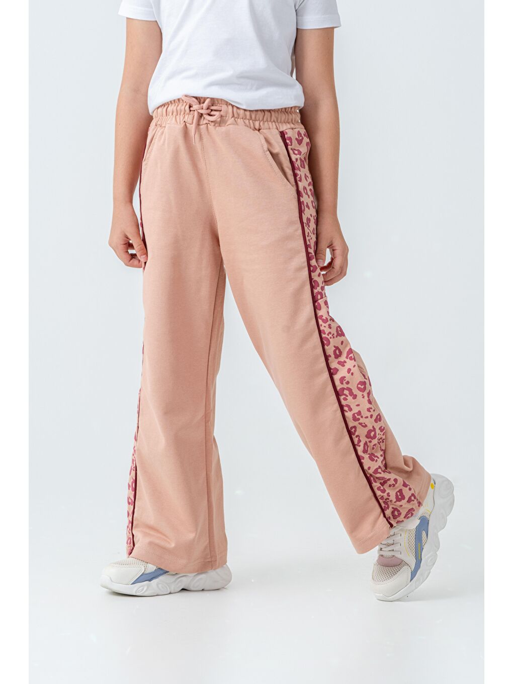 Pembe Yan İki Parça Boydan Baskılı Kız Çocuk Eşofman Altı-3