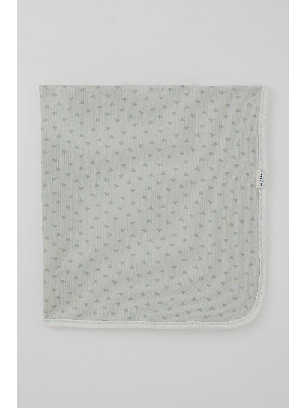 Turkuaz Yenidoğan Bebek Battaniyesi Minik Üçgenler Desenli Su Yeşili (76 X 87 Cm)