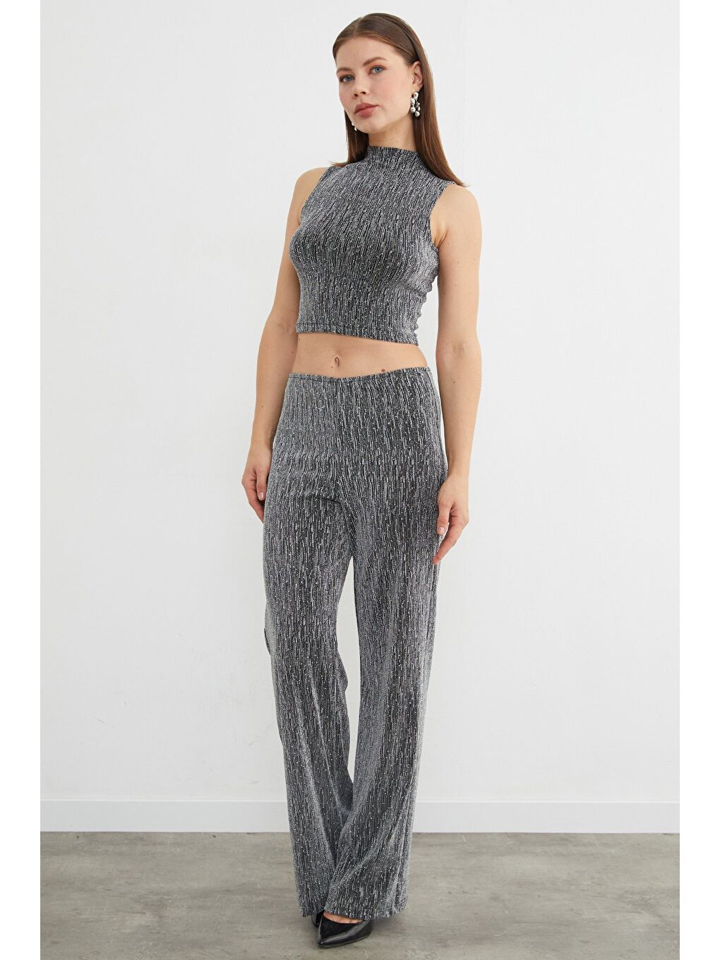 Gri Beli Lastikli Taşlı Ve Simli Palazzo Pantolon-2