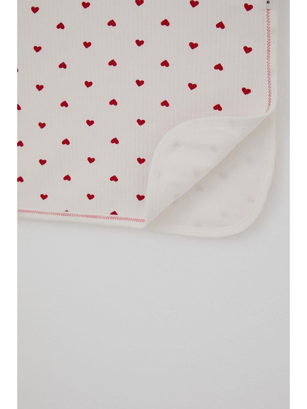 Yenidoğan Bebek Battaniyesi Kalp Desenli Ekru (78 X 88 Cm)-2