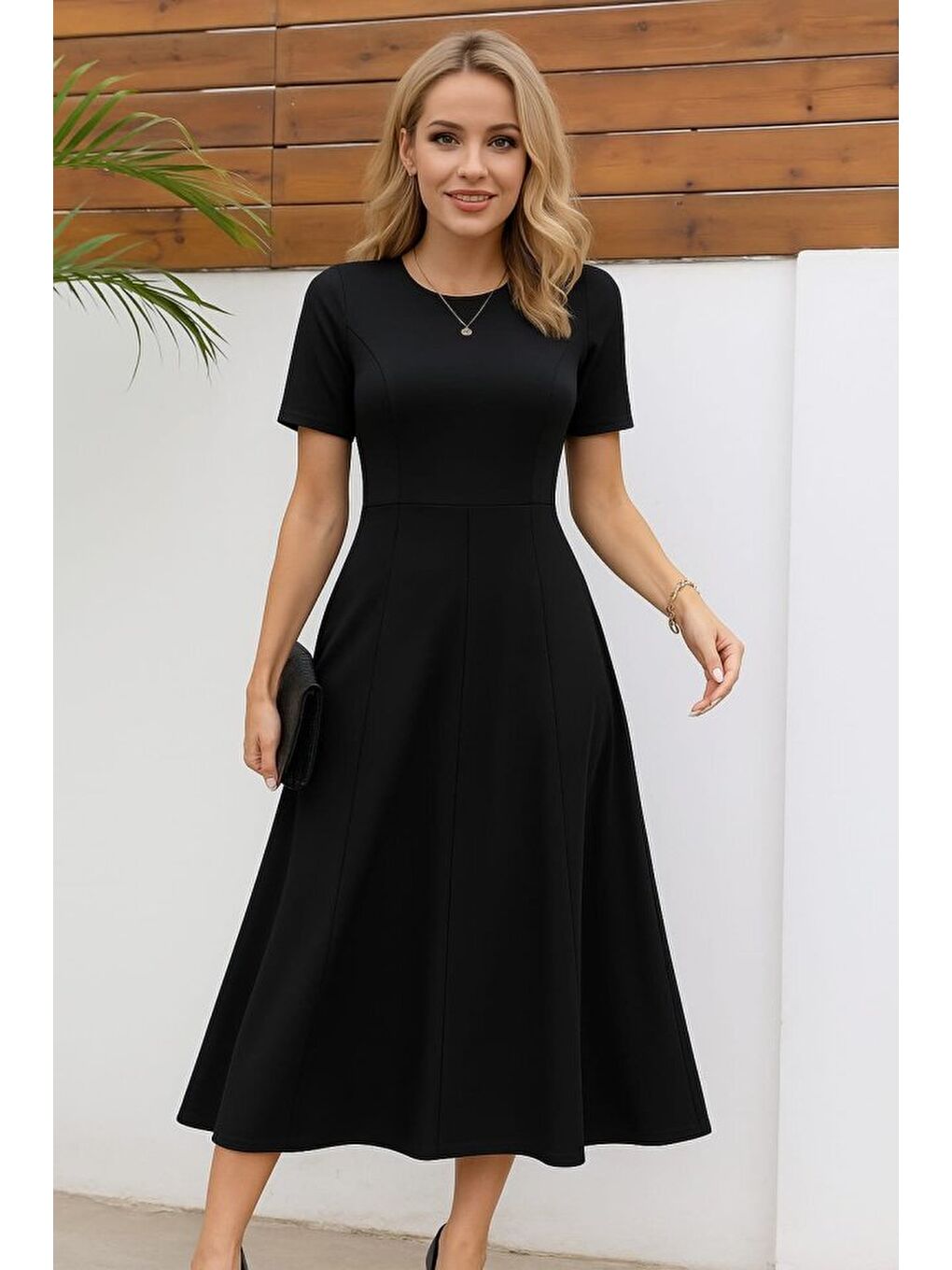 Siyah Kadın Kısa Kollu Bisiklet Yaka Maksi Boy Ithal Krep Elbise