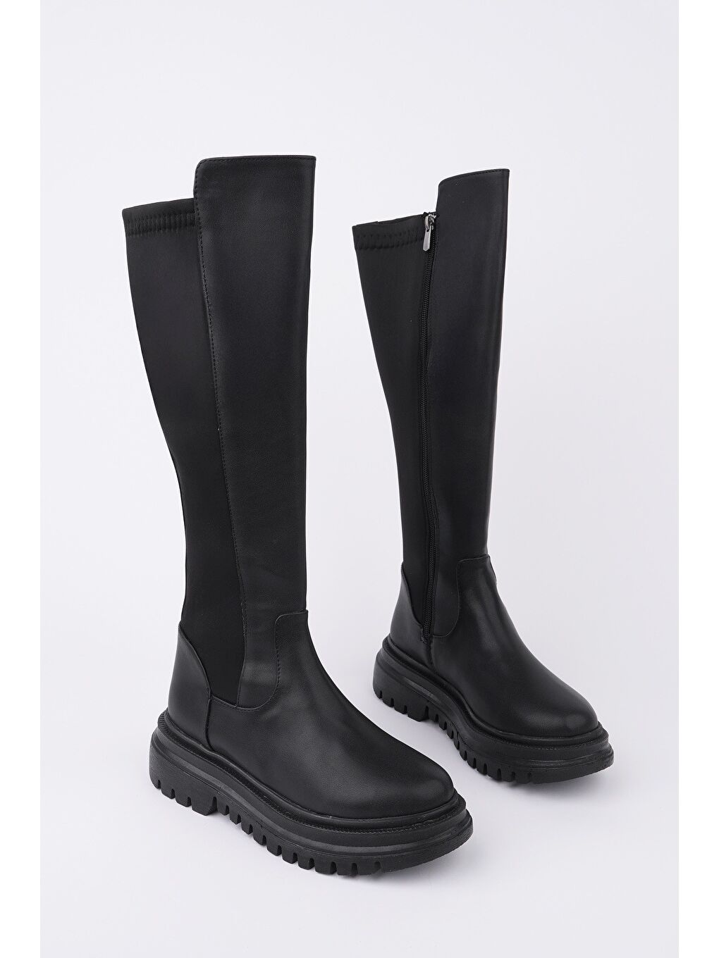 Siyah NEROX Kalın Taban Streç Detaylı Fermuarlı Kadın Çizme