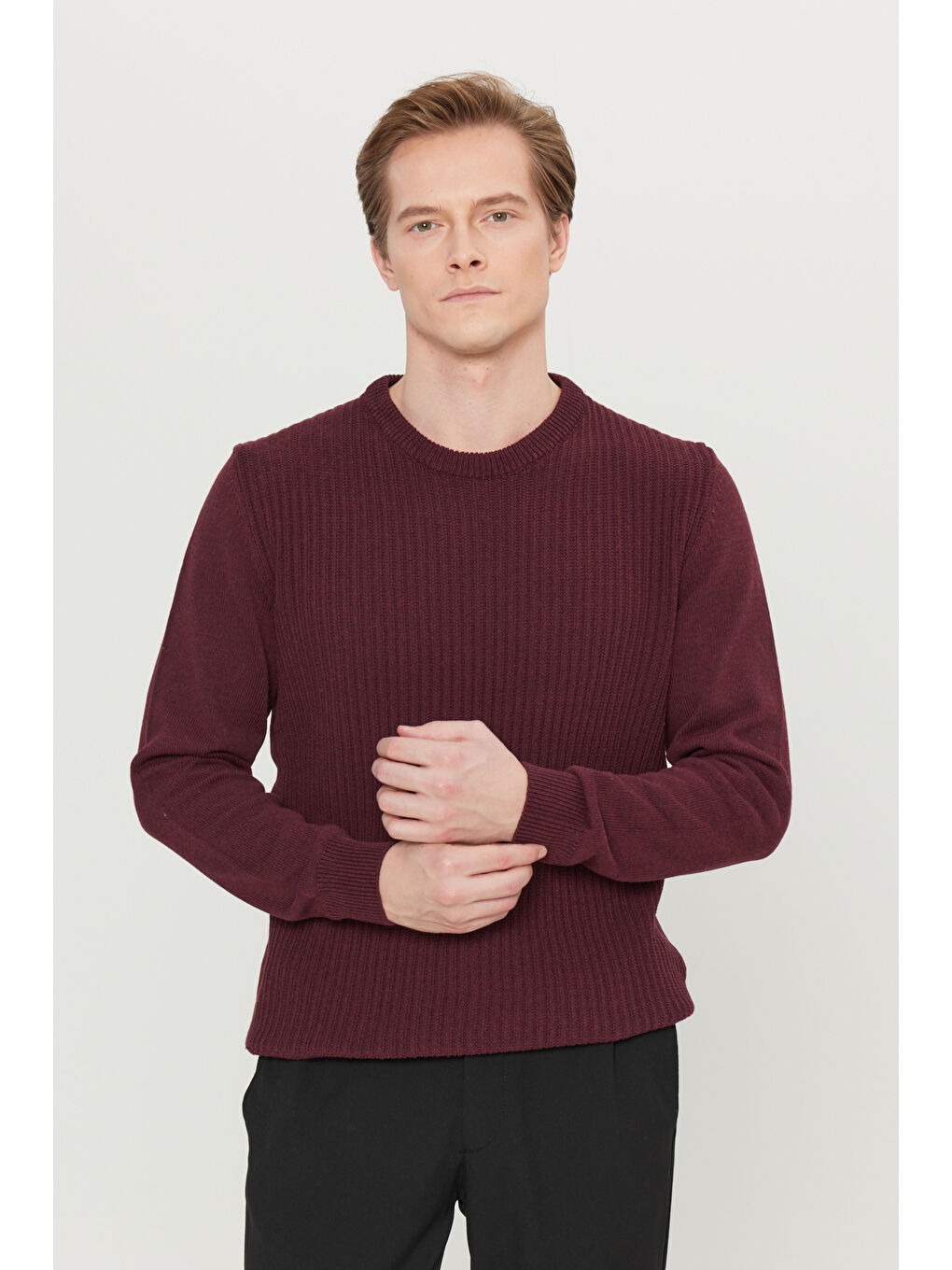 Erkek Bordo Pamuklu Standart Fit Normal Kesim Bisiklet Yaka Jakarlı Triko Kazak-2