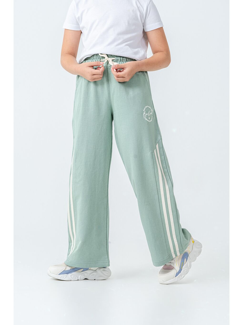 Yeşil Yanlar Grogren Şeritli Bol Paça Önü Baskılı Kız Çocuk Eşofman Altı