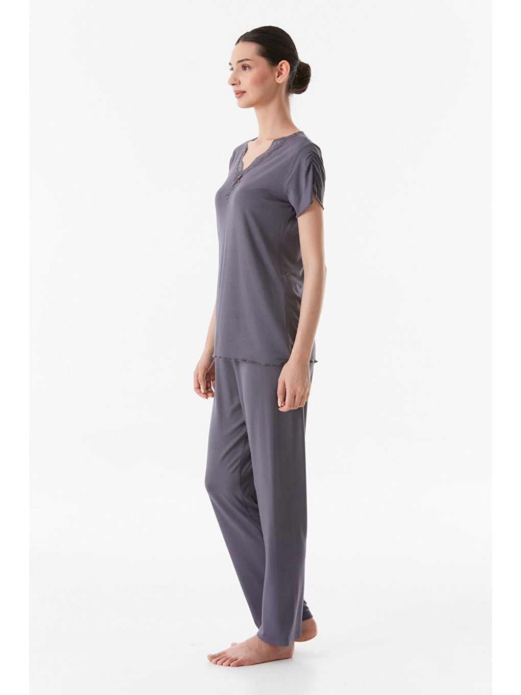 Fullamoda Antrasit Basic V Yaka Dantel Detaylı Pijama Takımı - 3