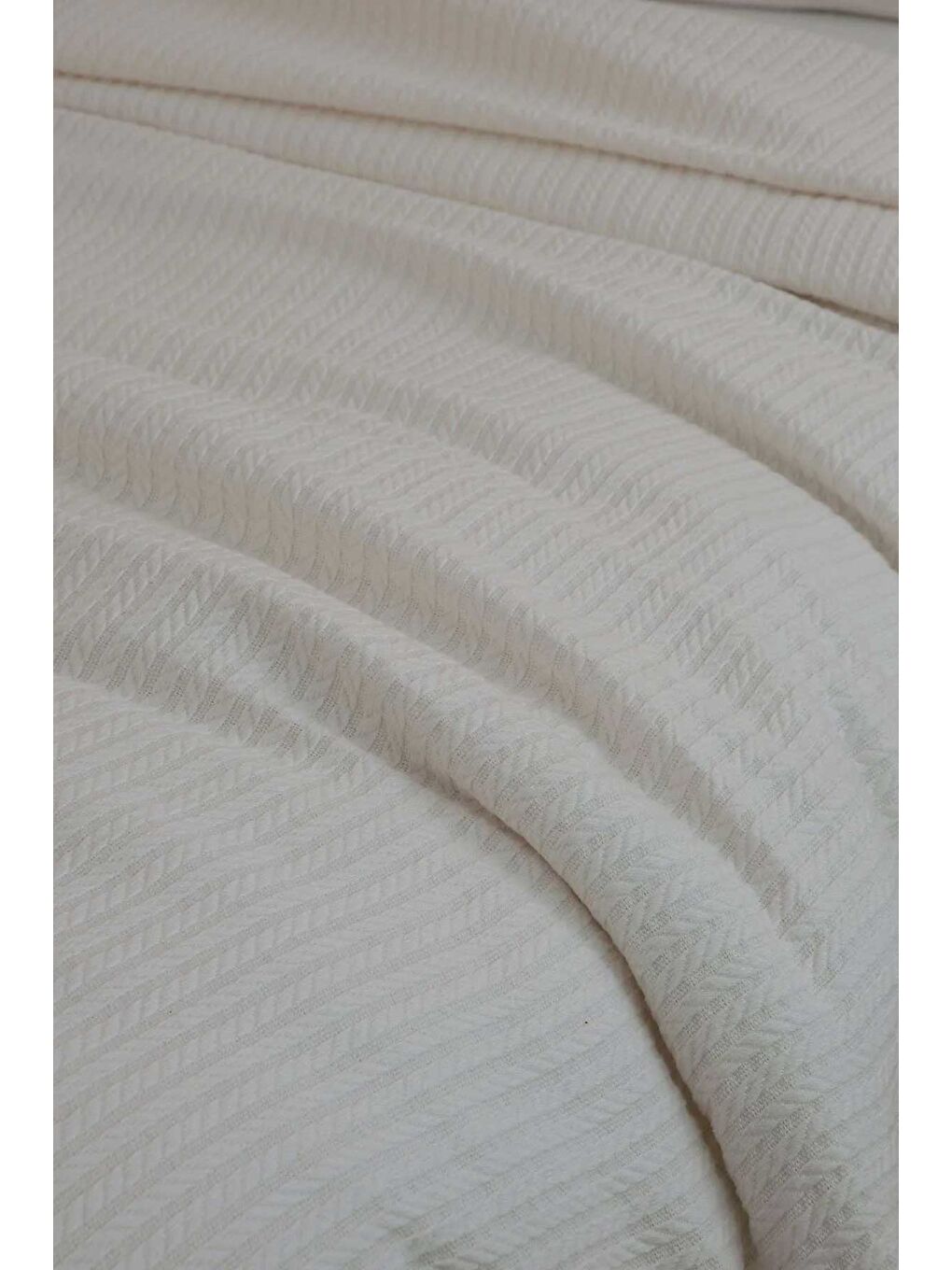 Ekru Örgü Tek Kişilik Pike Yatak Örtüsü-2